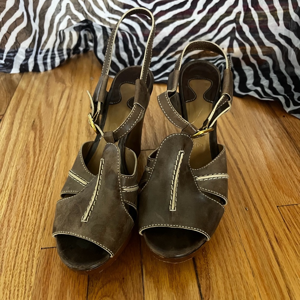 Chloé womens high heels brown leather w white stitching